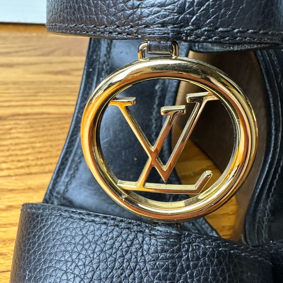 Louis Vuitton Rare Black Wedges with Gold Logo 37 Excellent Condition - Picture 2 of 8